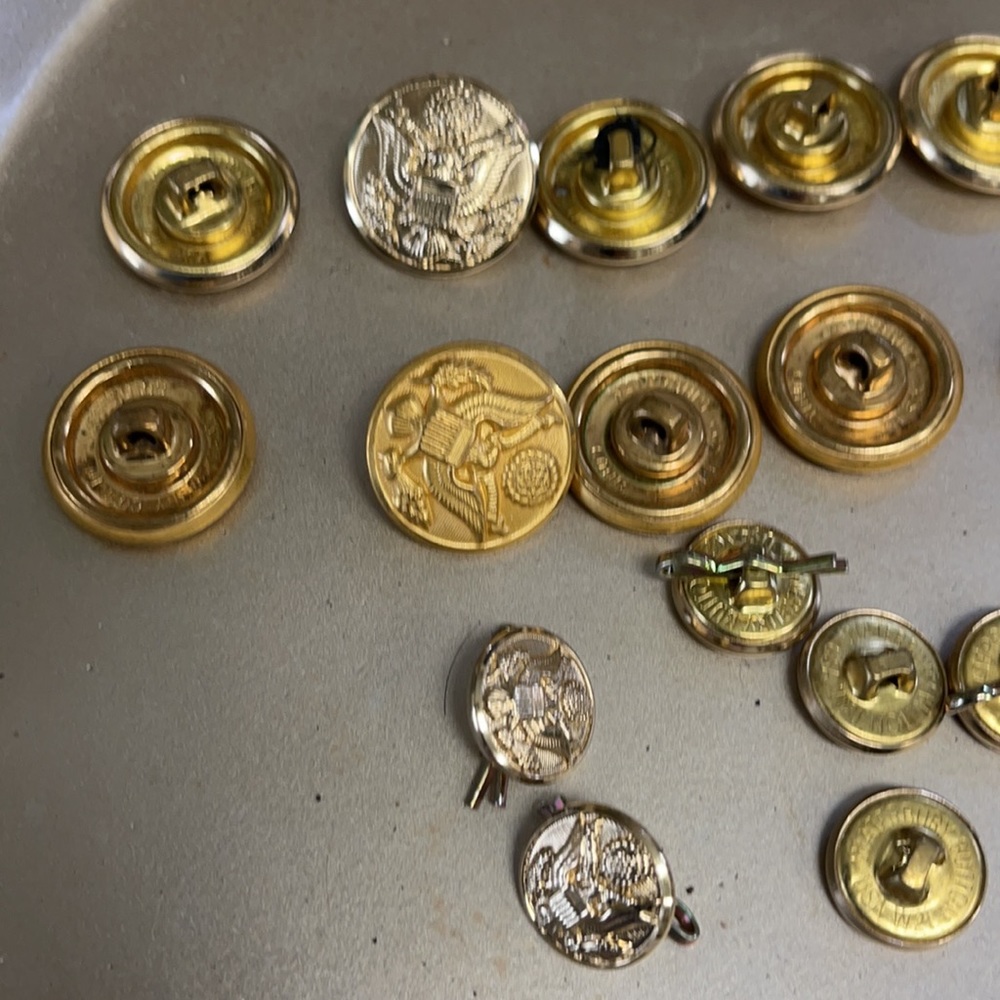 Military Buttons Bundle - Picture 5 of 7